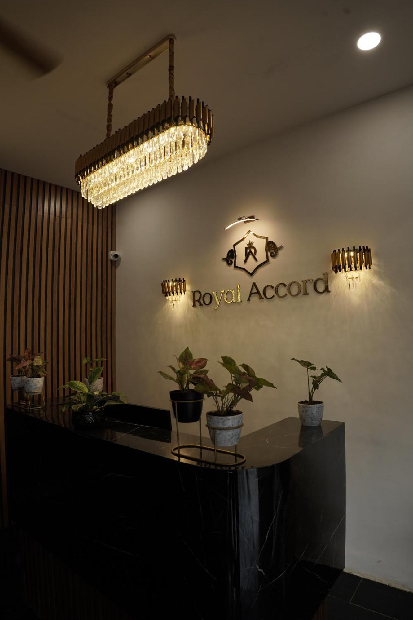 Hotel Royal Accord 苏拉特 外观 照片